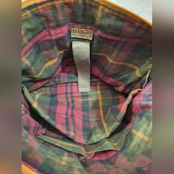 L.L. Bean Vintage Messenger Bag w/ Tartan Lining Rare Find - Picture 6 of 6